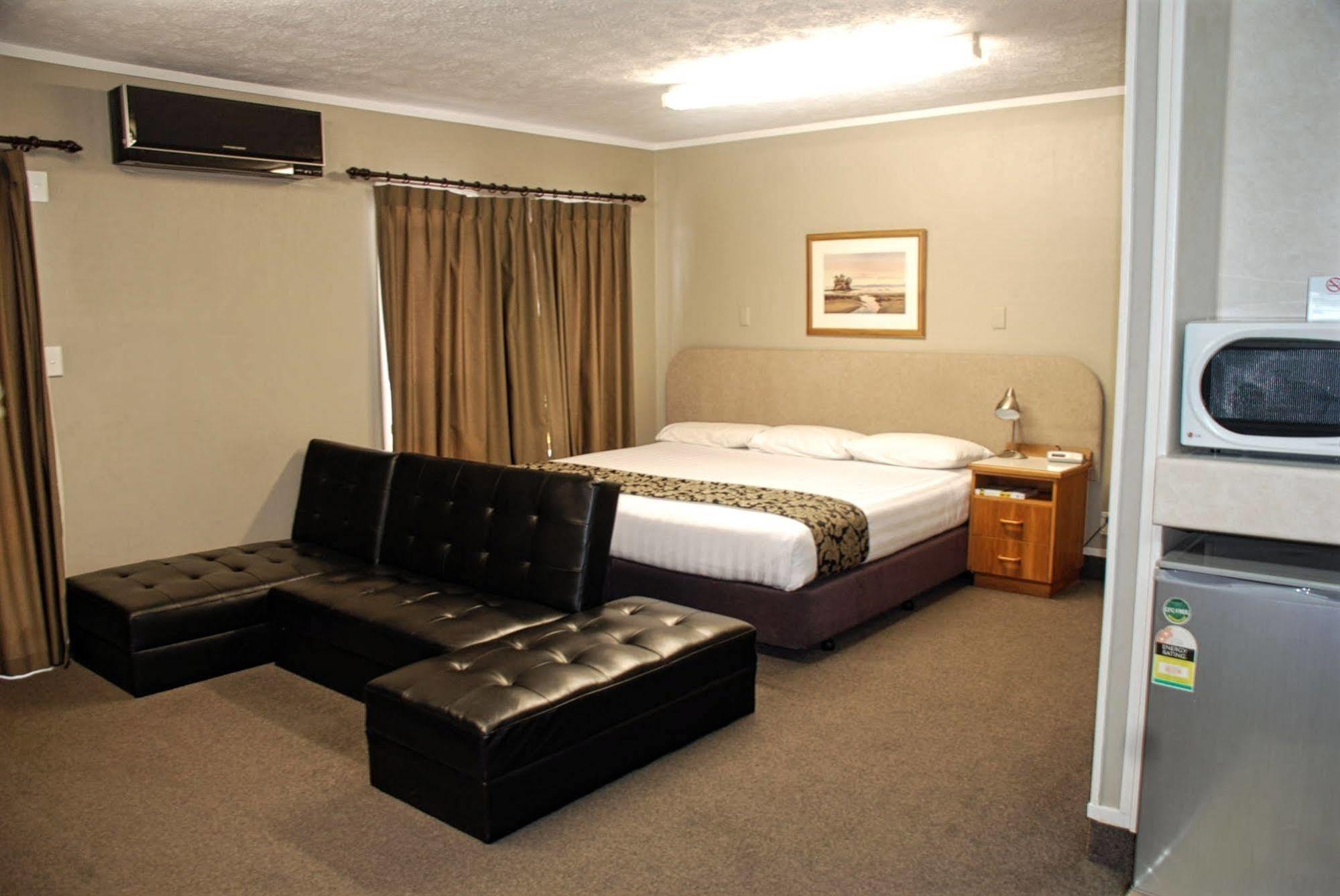 Fountain City Motor Inn Hamilton Buitenkant foto