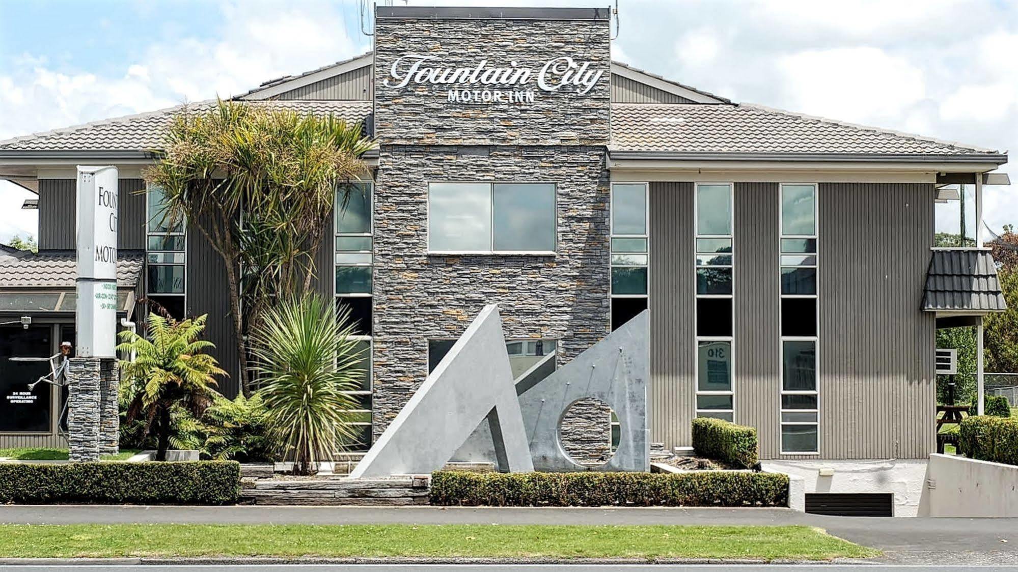 Fountain City Motor Inn Hamilton Buitenkant foto