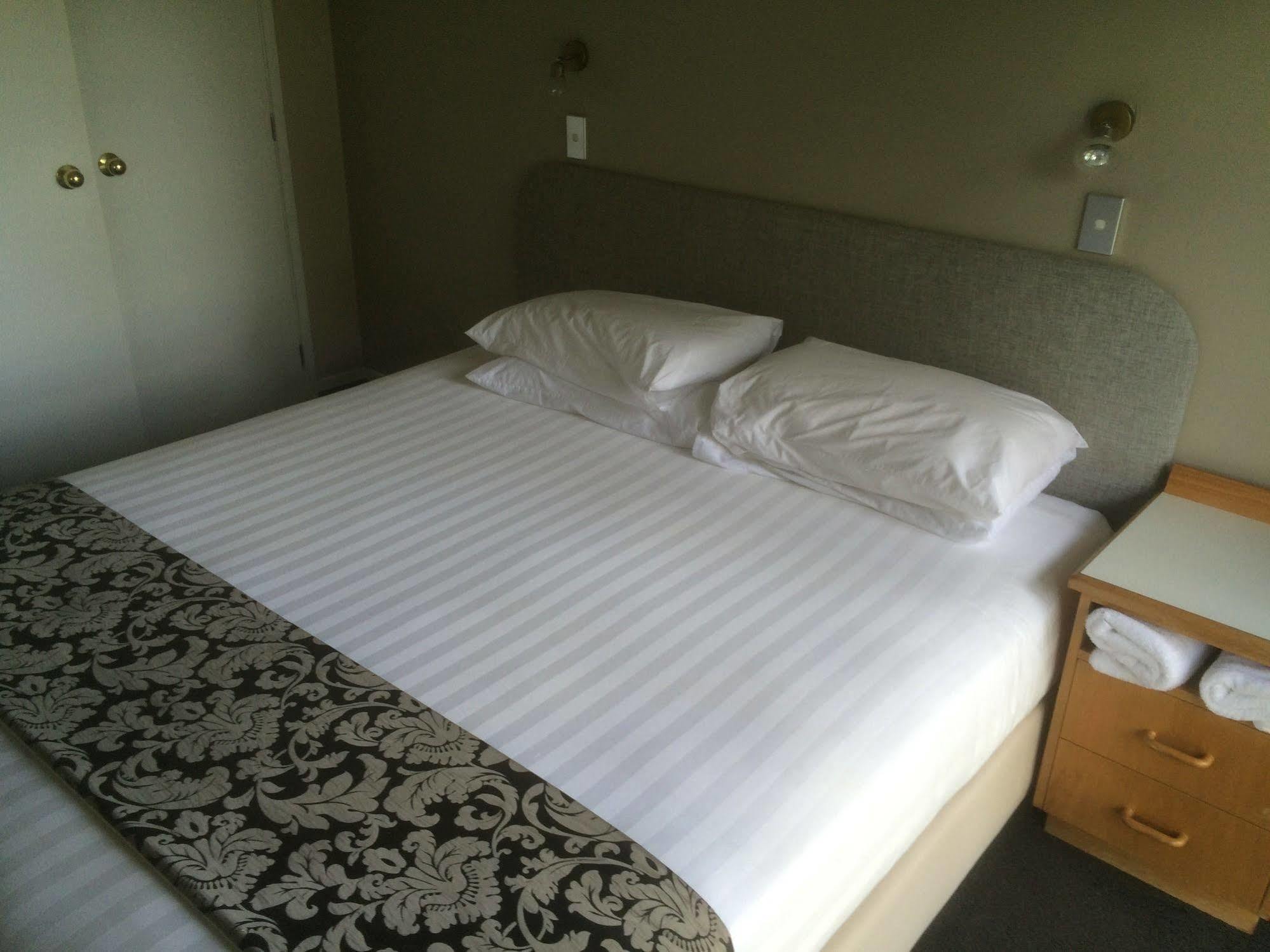 Fountain City Motor Inn Hamilton Buitenkant foto